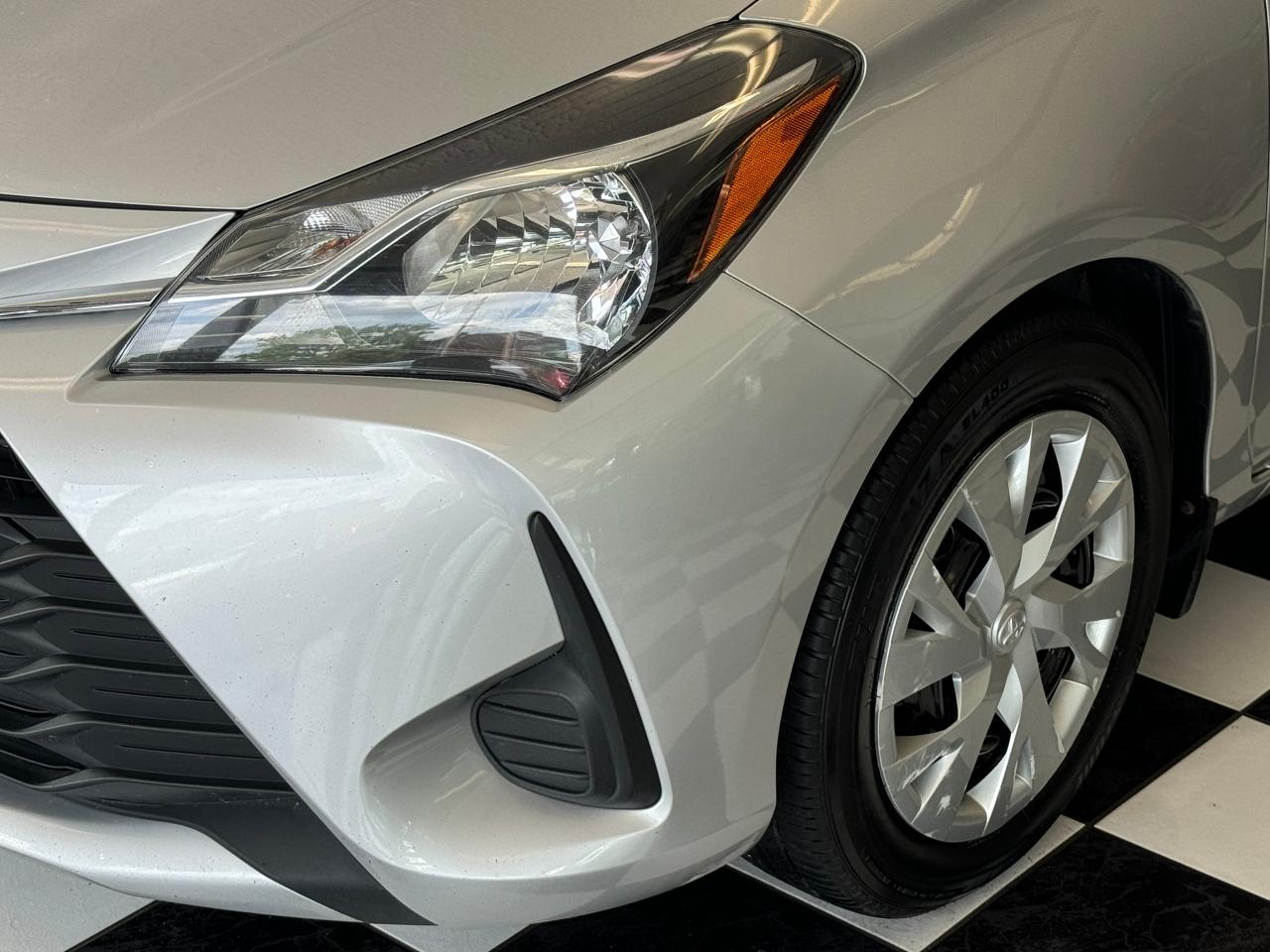 2019 Toyota Yaris LE+Lane Departure+Collision Alert+A/C+CLEAN CARFAX Photo99