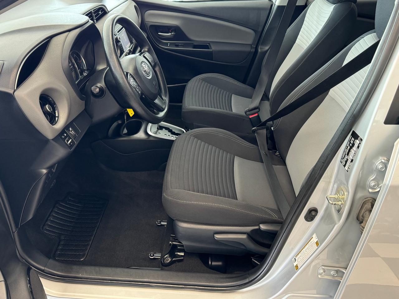 2019 Toyota Yaris LE+Lane Departure+Collision Alert+A/C+CLEAN CARFAX Photo81