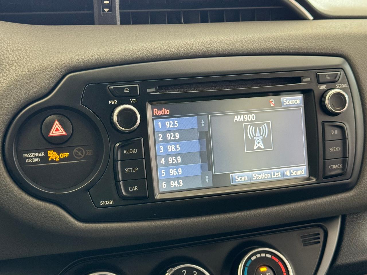 2019 Toyota Yaris LE+Lane Departure+Collision Alert+A/C+CLEAN CARFAX - Photo #27