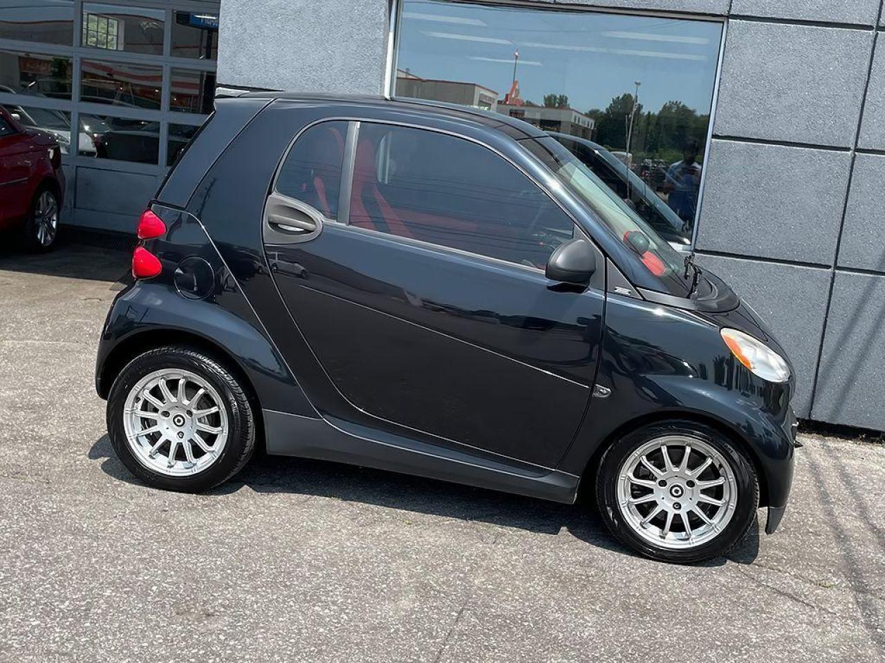 Used 2011 Smart fortwo PASSION|BLUETOOTH|PANOROOF|ALLOYS for sale in Toronto, ON