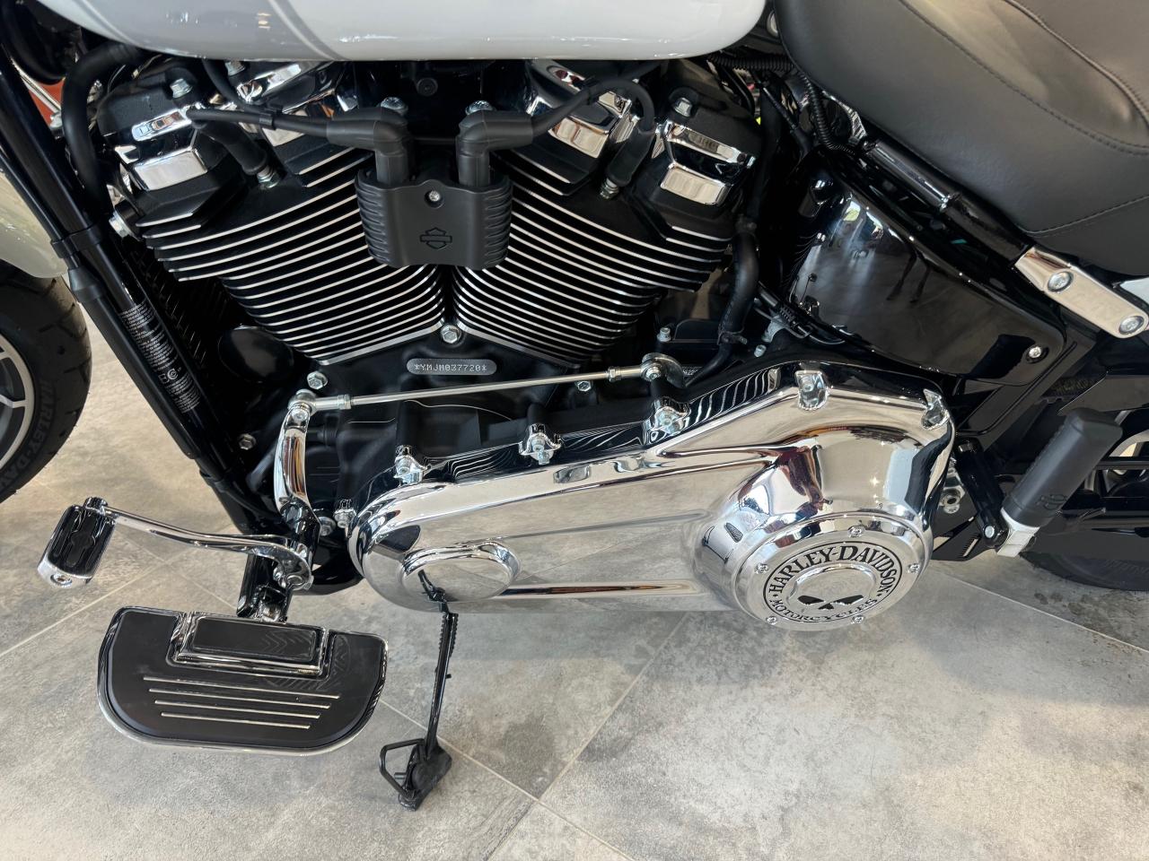 2021 Harley-Davidson FLSB Sport Glide SPORT GLIDE Photo