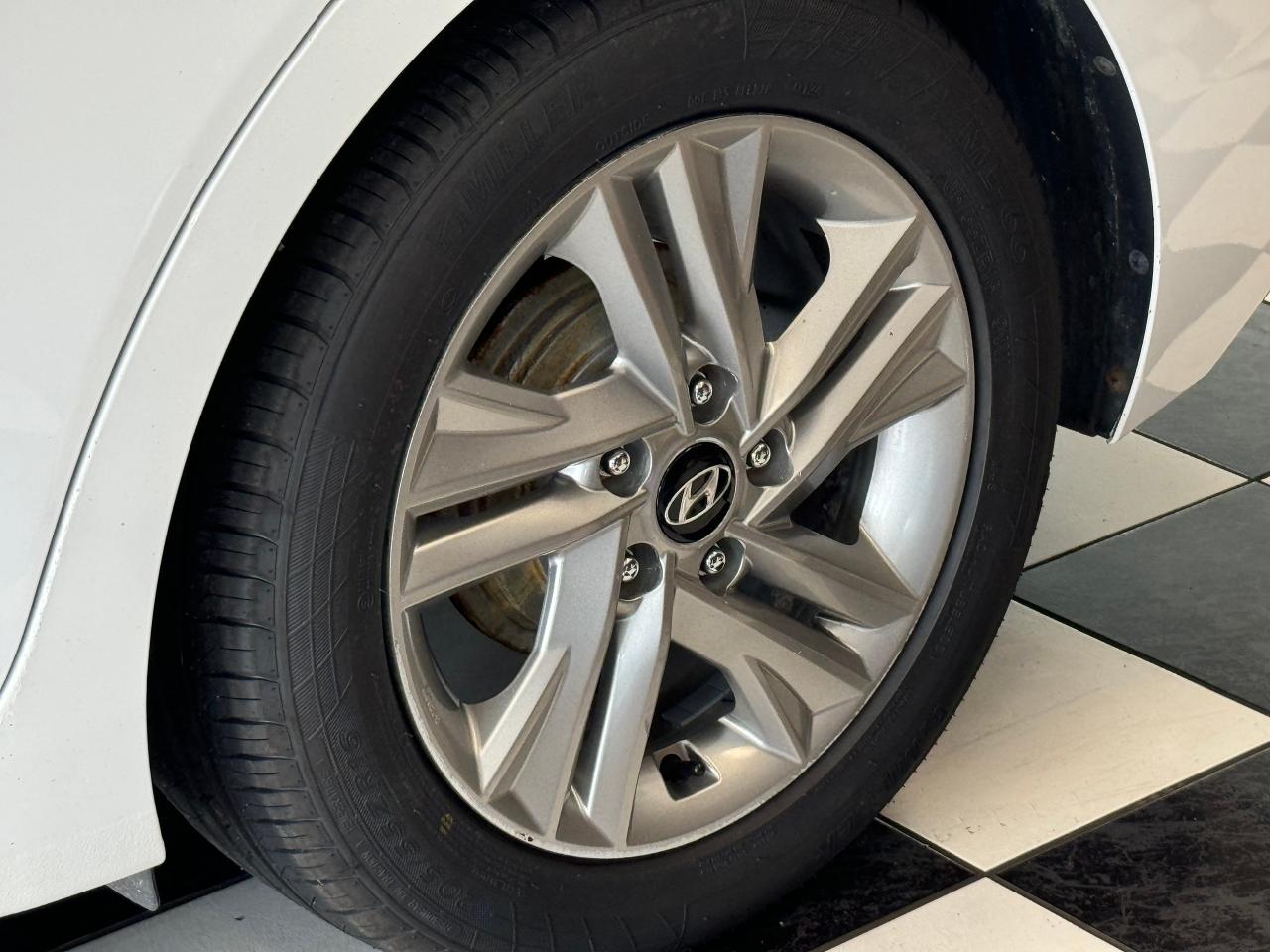 2019 Hyundai Elantra Preferred Auto w/Sun & Safety Package - Photo #51