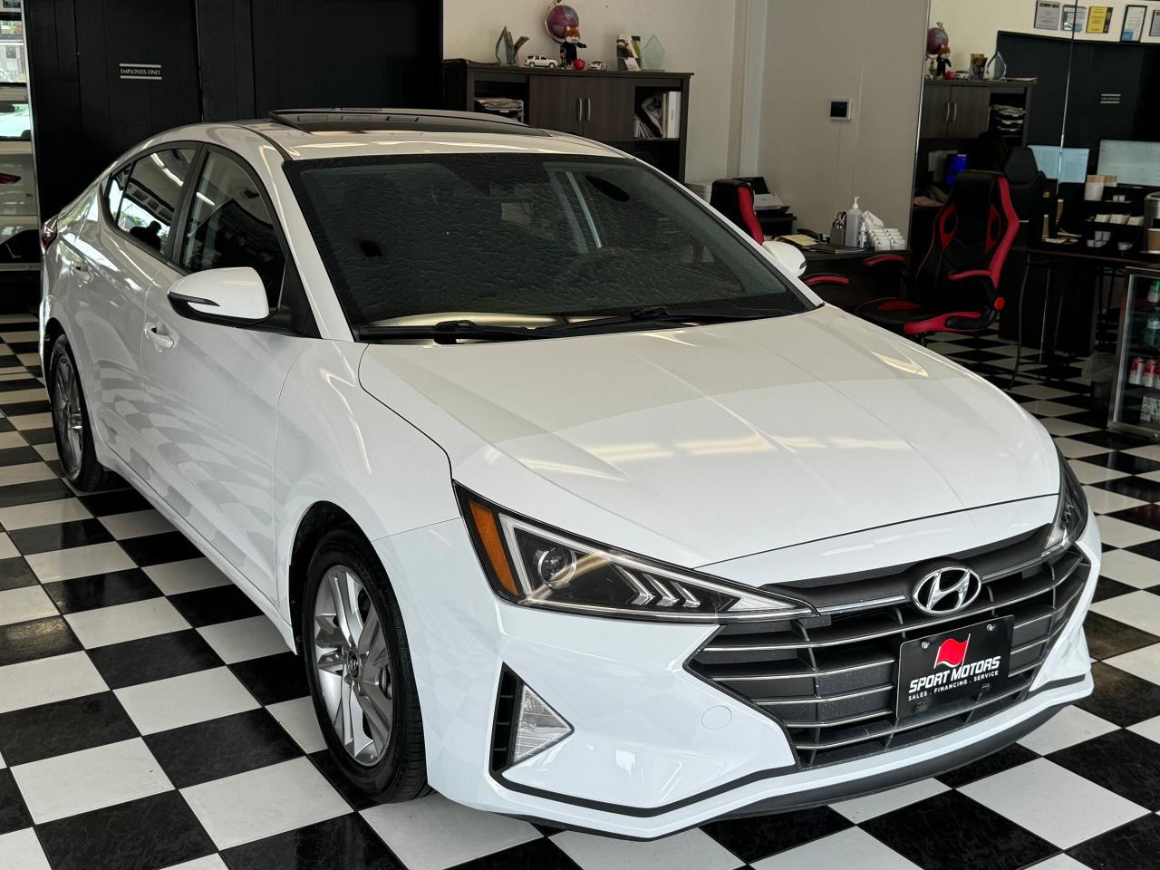 2019 Hyundai Elantra Preferred Auto w/Sun & Safety Package - Photo #9