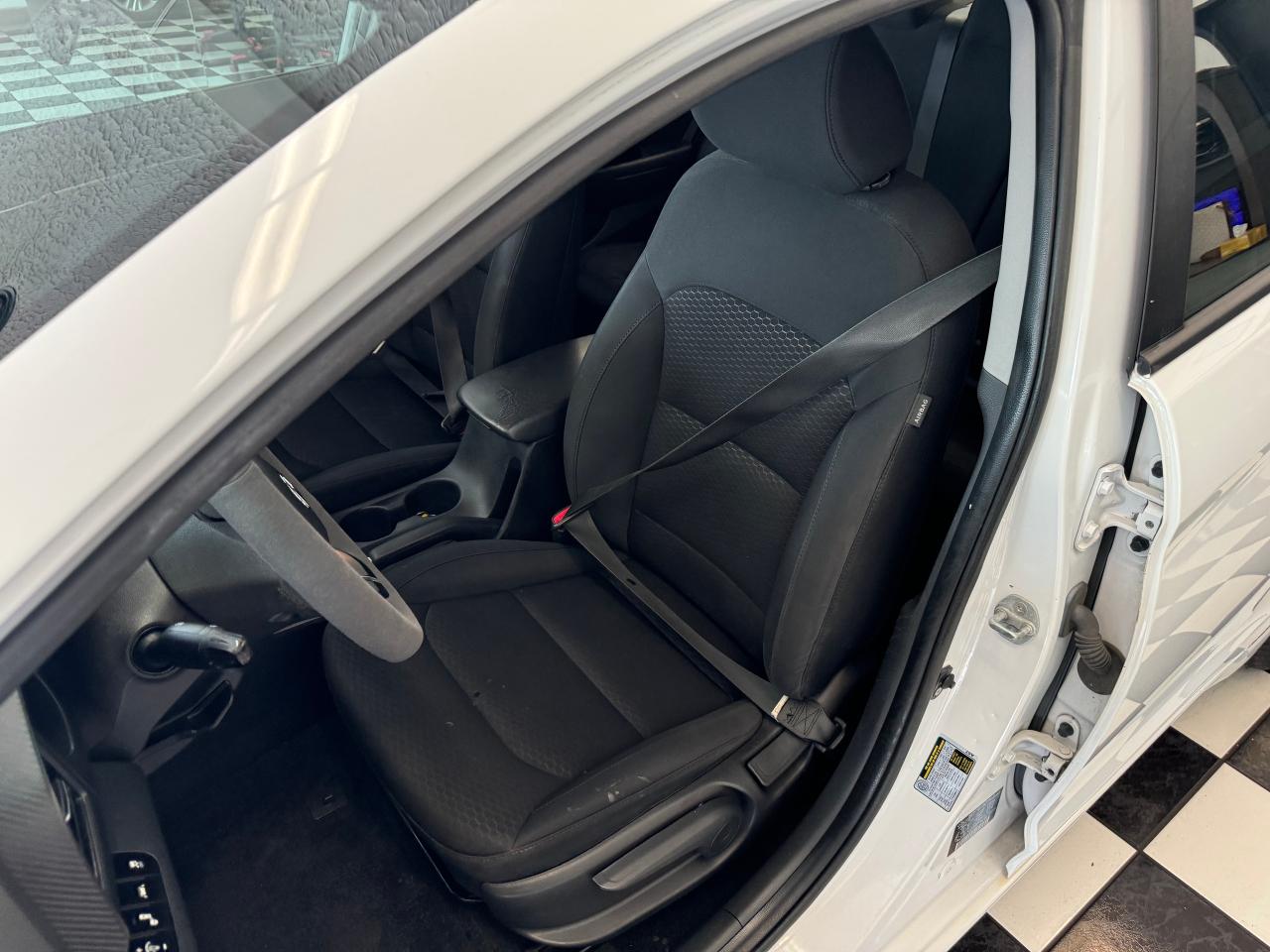 2019 Hyundai Elantra Preferred Auto w/Sun & Safety Package - Photo #21