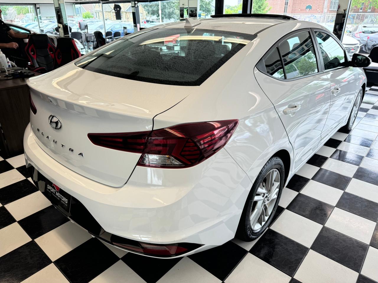 2019 Hyundai Elantra Preferred Auto w/Sun & Safety Package - Photo #8