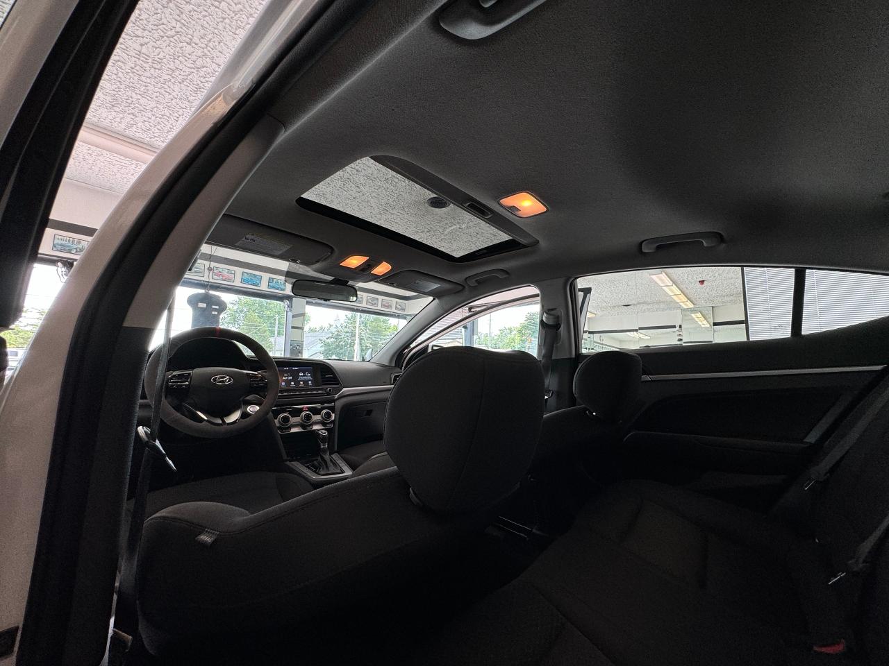 2019 Hyundai Elantra Preferred Auto w/Sun & Safety Package - Photo #2
