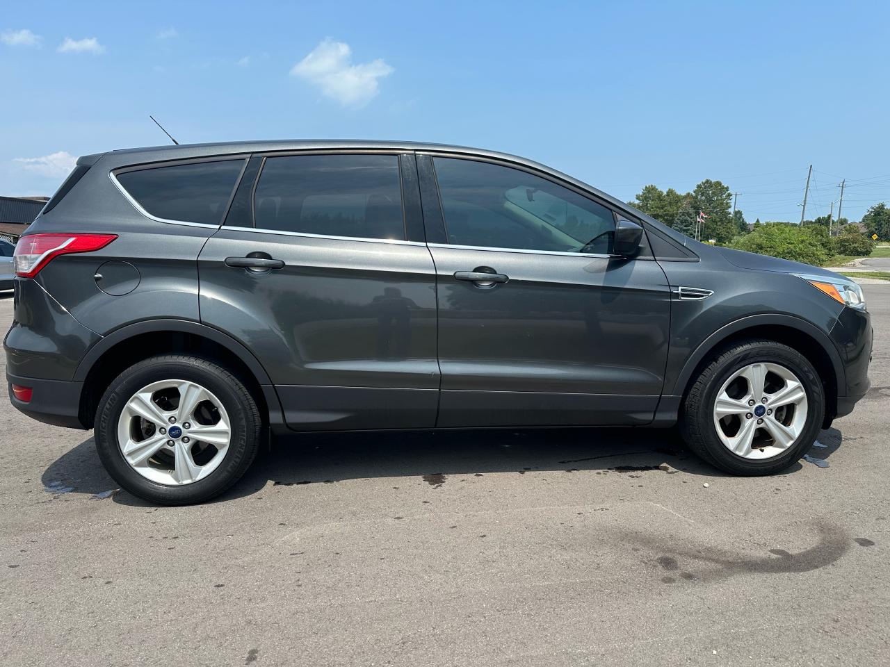 2016 Ford Escape SE - Photo #2