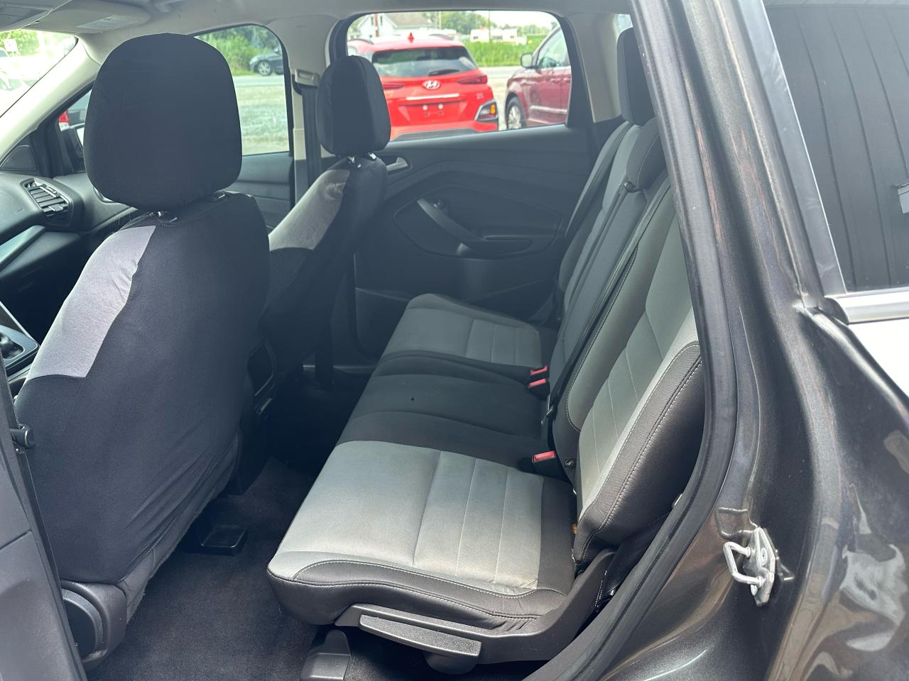 2016 Ford Escape SE - Photo #7