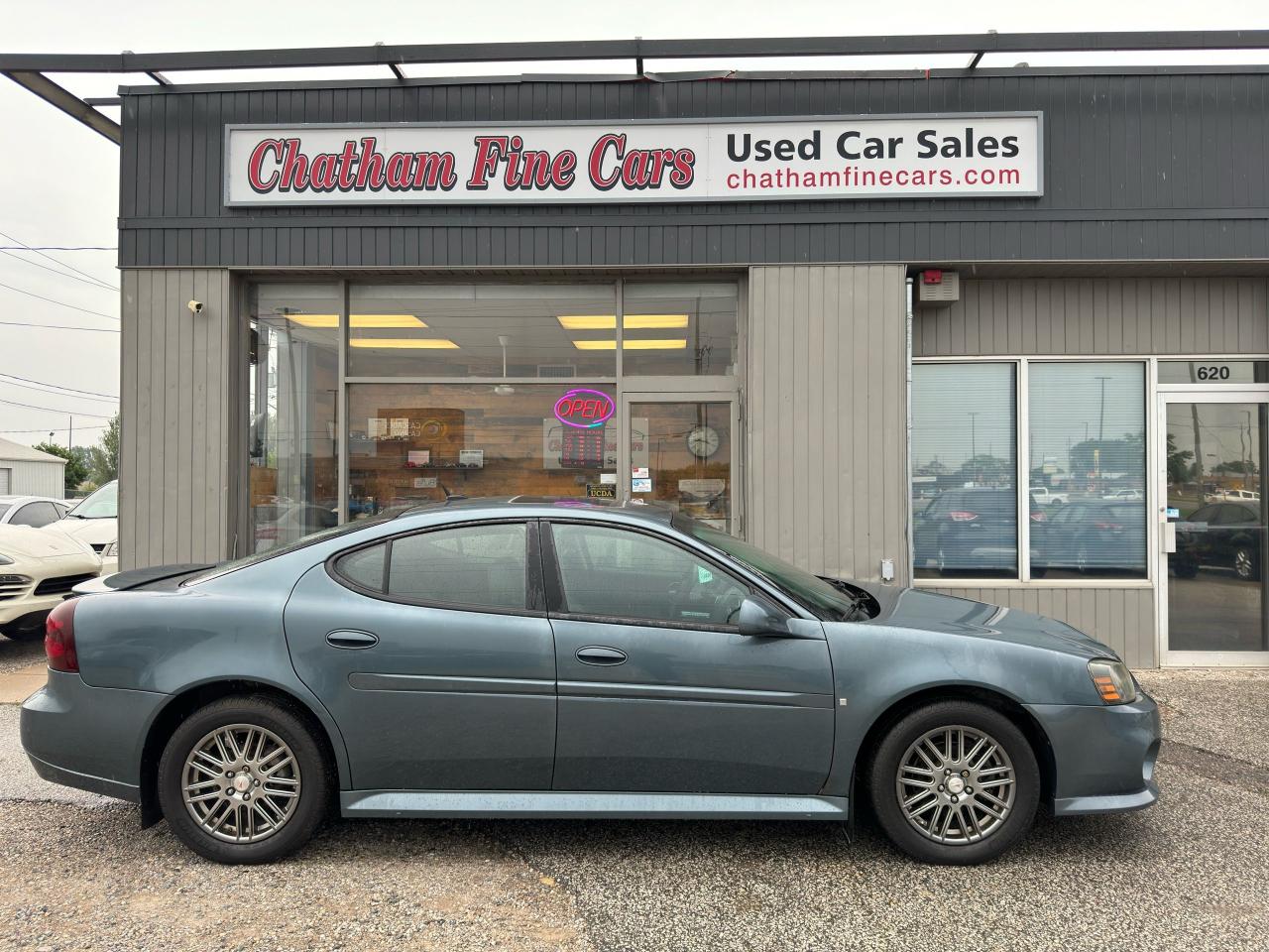 2007 Pontiac Grand Prix  Photo2