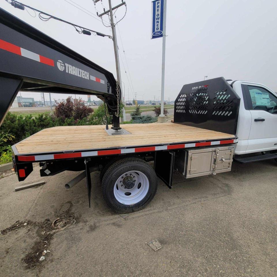 2023 Ford F-550  Photo5