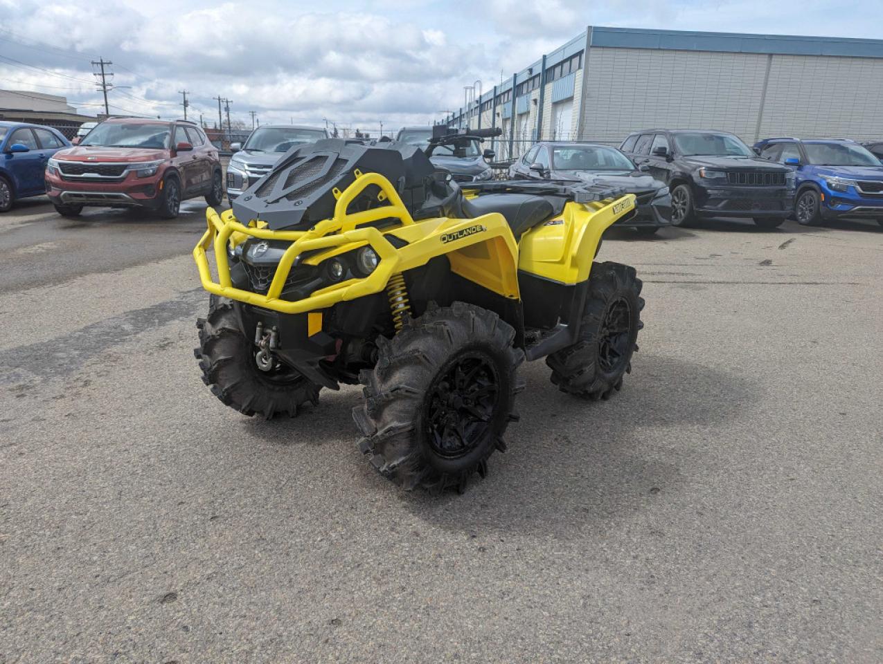 Used 2019 Can-Am Outlander 850 XMR   for sale in Edmonton, AB