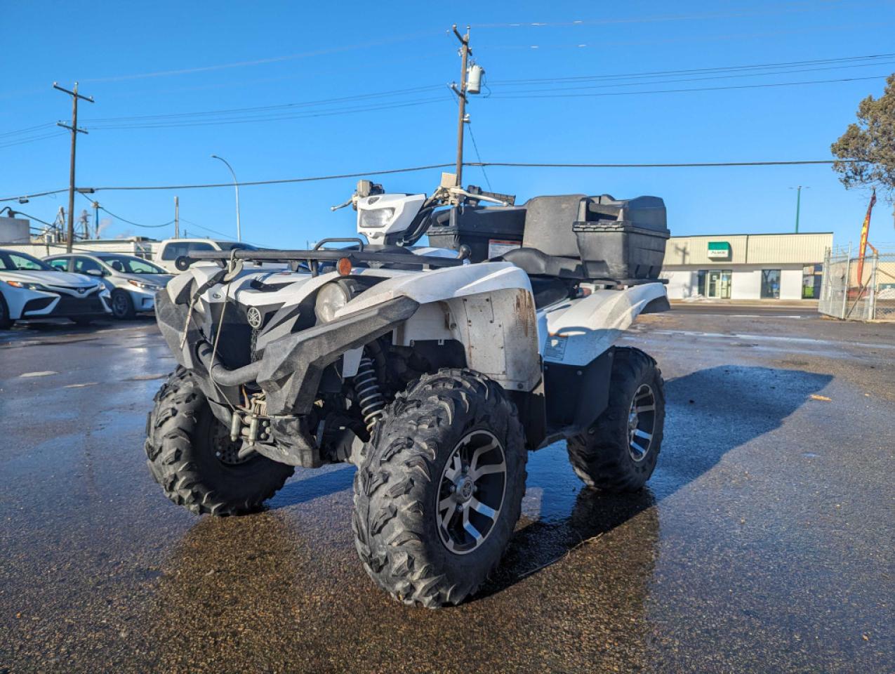 Used 2017 Yamaha Grizzly SE EPS for sale in Edmonton, AB