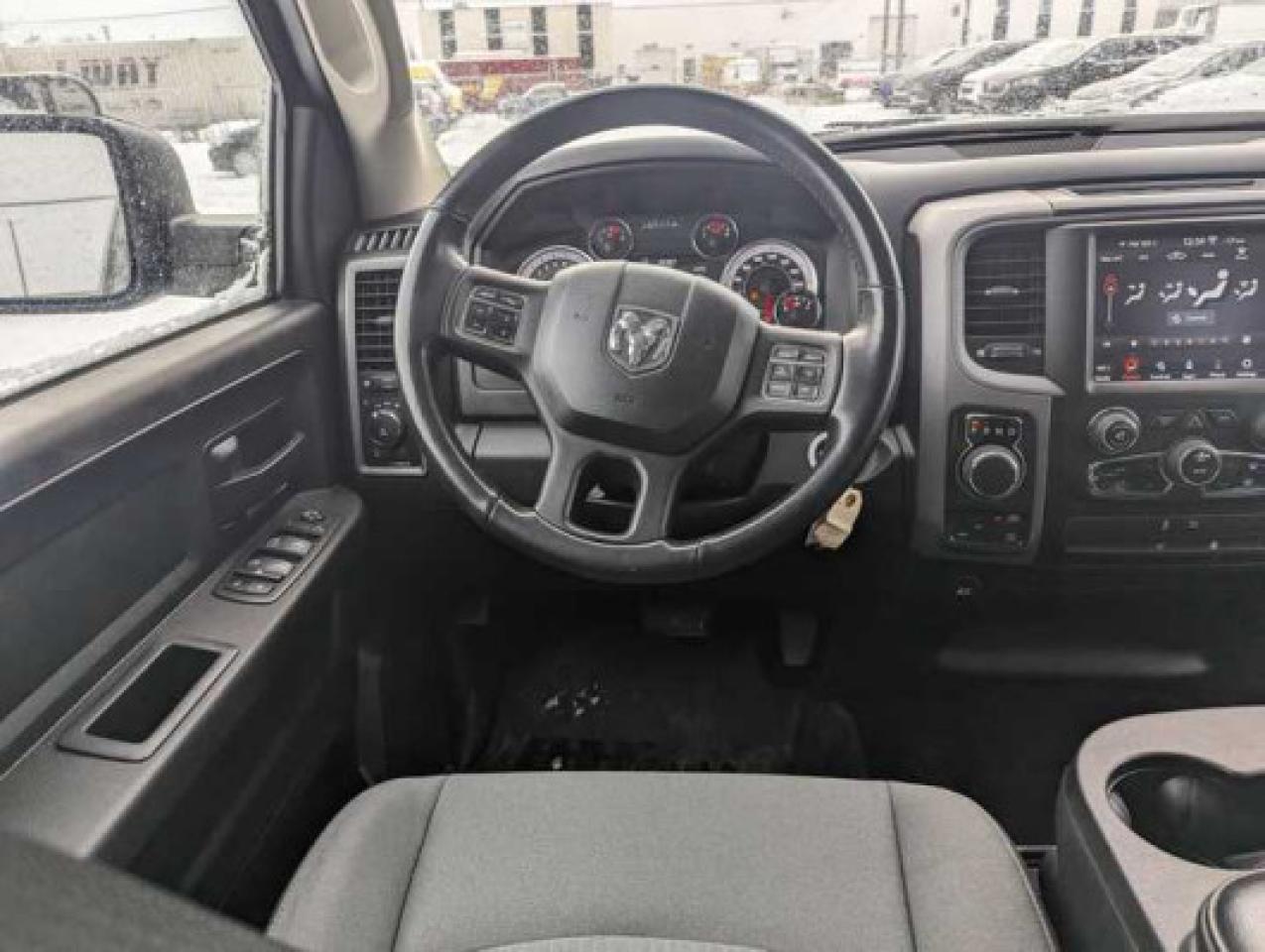 2021 RAM 1500 Classic 4x4 Crew Cab 5'7" Box - Photo #9