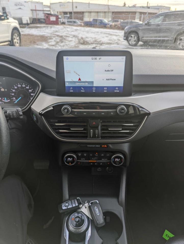 2021 Ford Escape SEL AWD - Photo #4