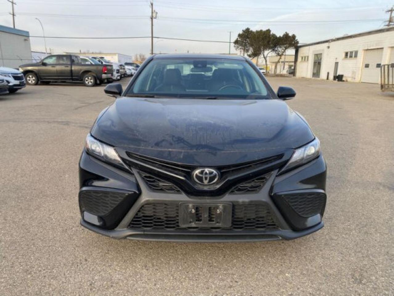 2021 Toyota Camry SE Auto - Photo #5