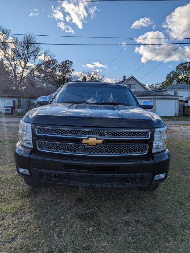 2013 Chevrolet Silverado 1500 4WD Crew Cab 143.5" LTZ - Photo #4