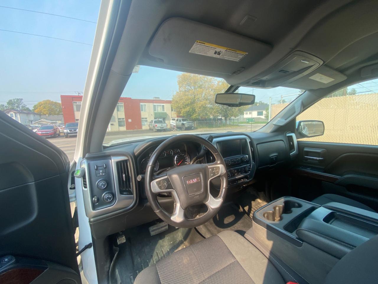 2016 GMC Sierra 1500 4WD Crew Cab SLE - Photo #4