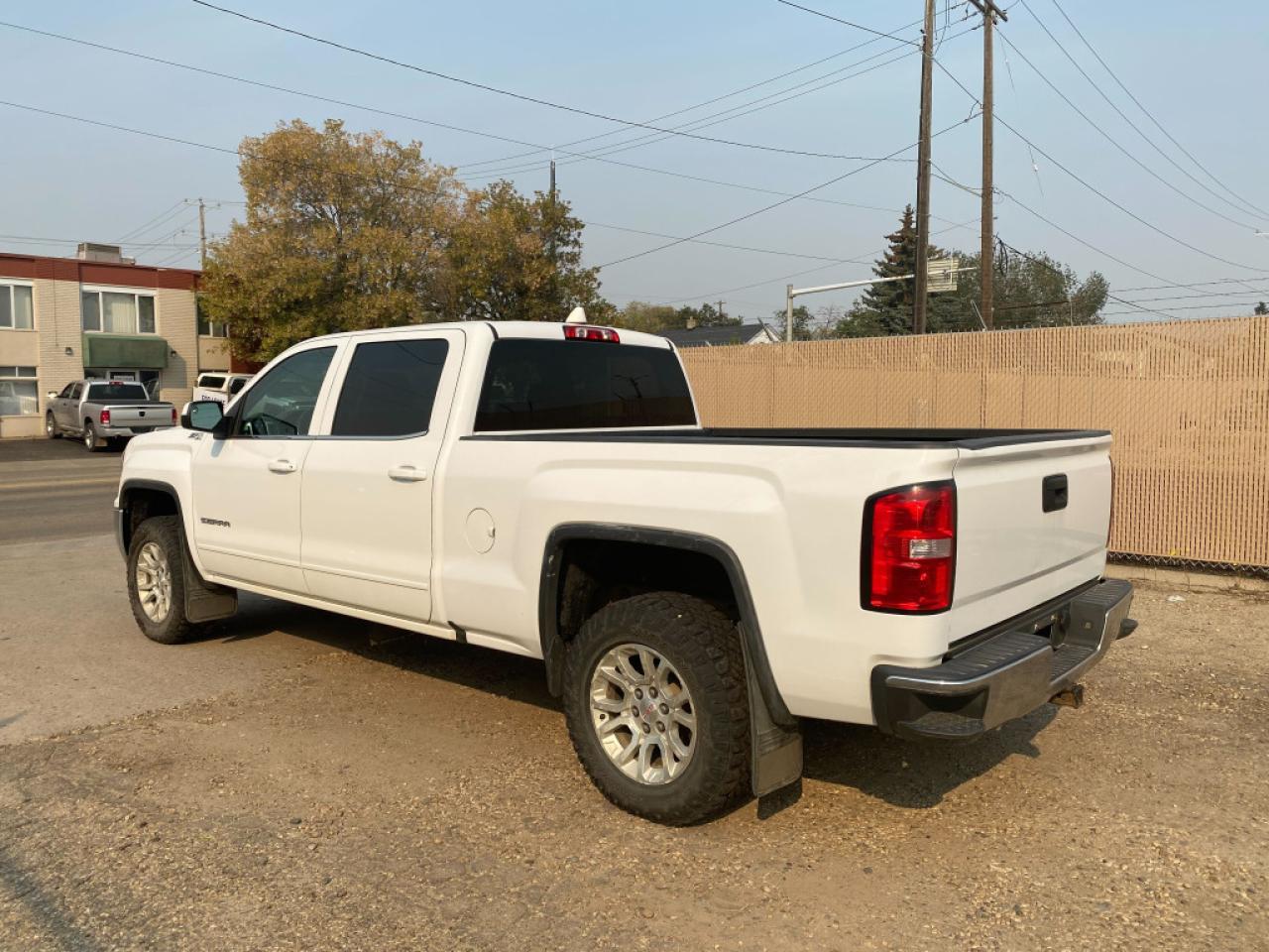 2016 GMC Sierra 1500 4WD Crew Cab SLE - Photo #6