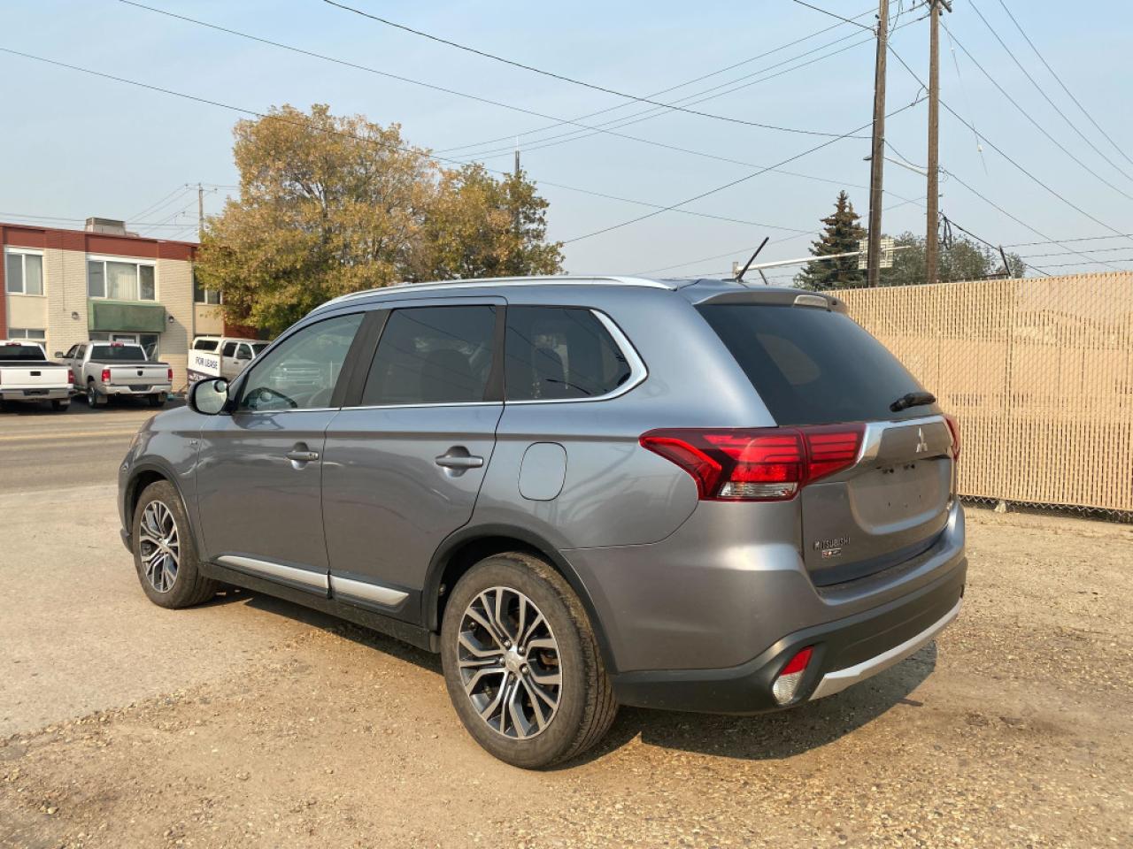 2016 Mitsubishi Outlander 4WD 4dr GT - Photo #5