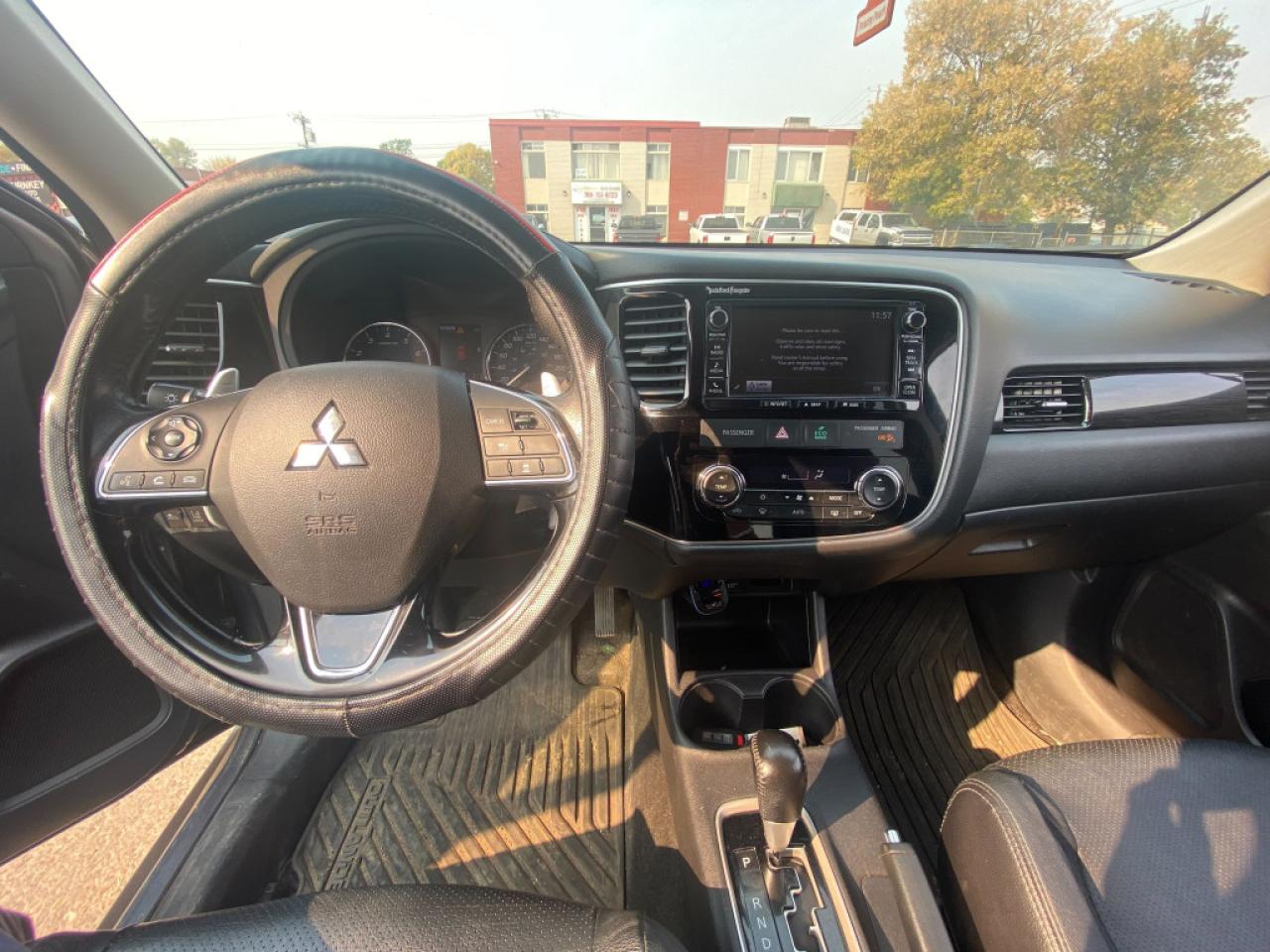 2016 Mitsubishi Outlander 4WD 4dr GT - Photo #10