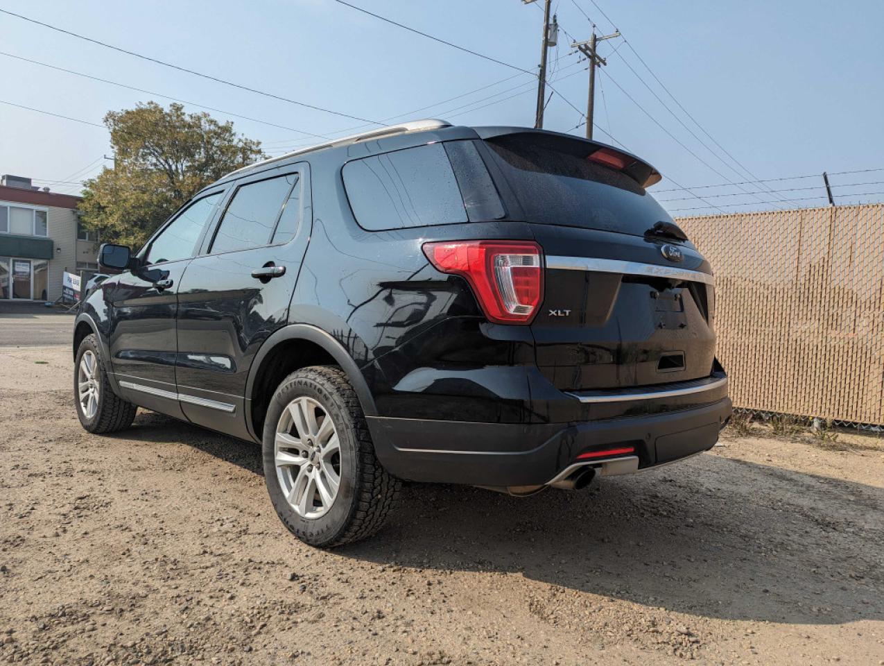 2018 Ford Explorer XLT 4WD - Photo #5
