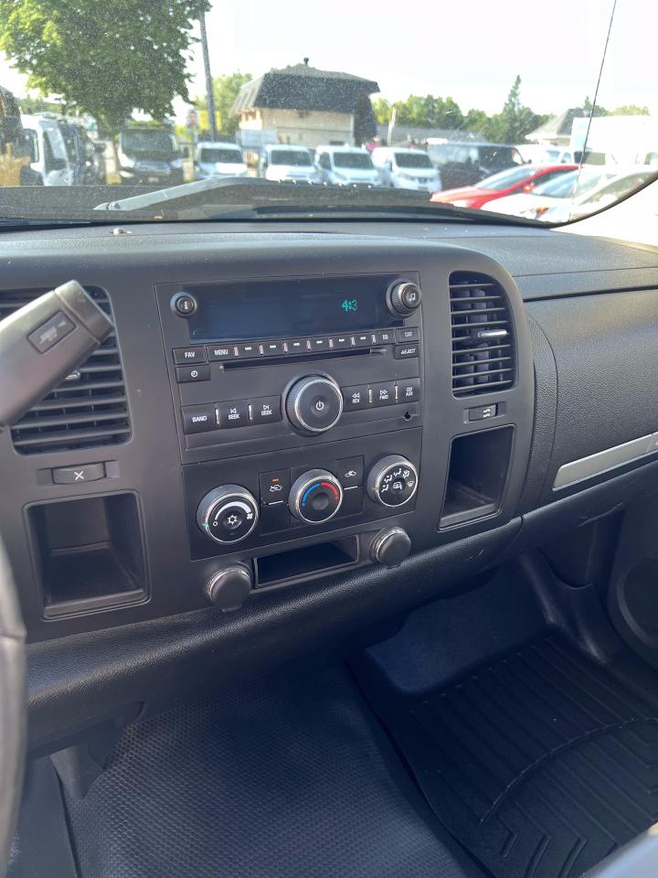 2013 GMC Sierra 3500  - Photo #10