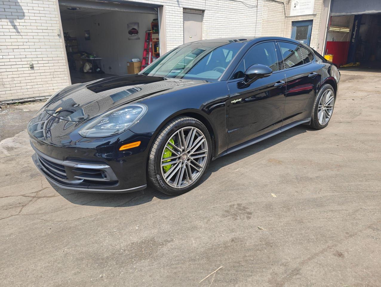 Used 2018 Porsche Panamera 4 E-Hybrid, Fully Loaded, Low Mileage, No Accident for sale in Toronto, ON