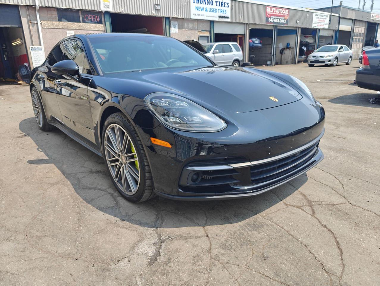 2018 Porsche Panamera 4 E-Hybrid, Fully Loaded, Low Mileage, No Accident Photo