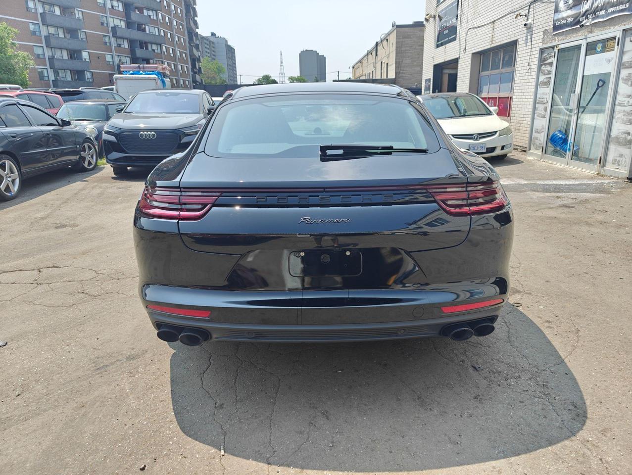 2018 Porsche Panamera 4 E-Hybrid, Fully Loaded, Low Mileage, No Accident Photo