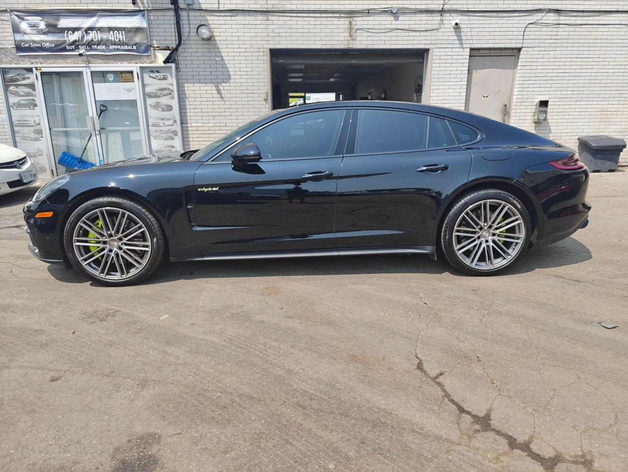 2018 Porsche Panamera 4 E-Hybrid, Fully Loaded, Low Mileage, No Accident - Photo #8