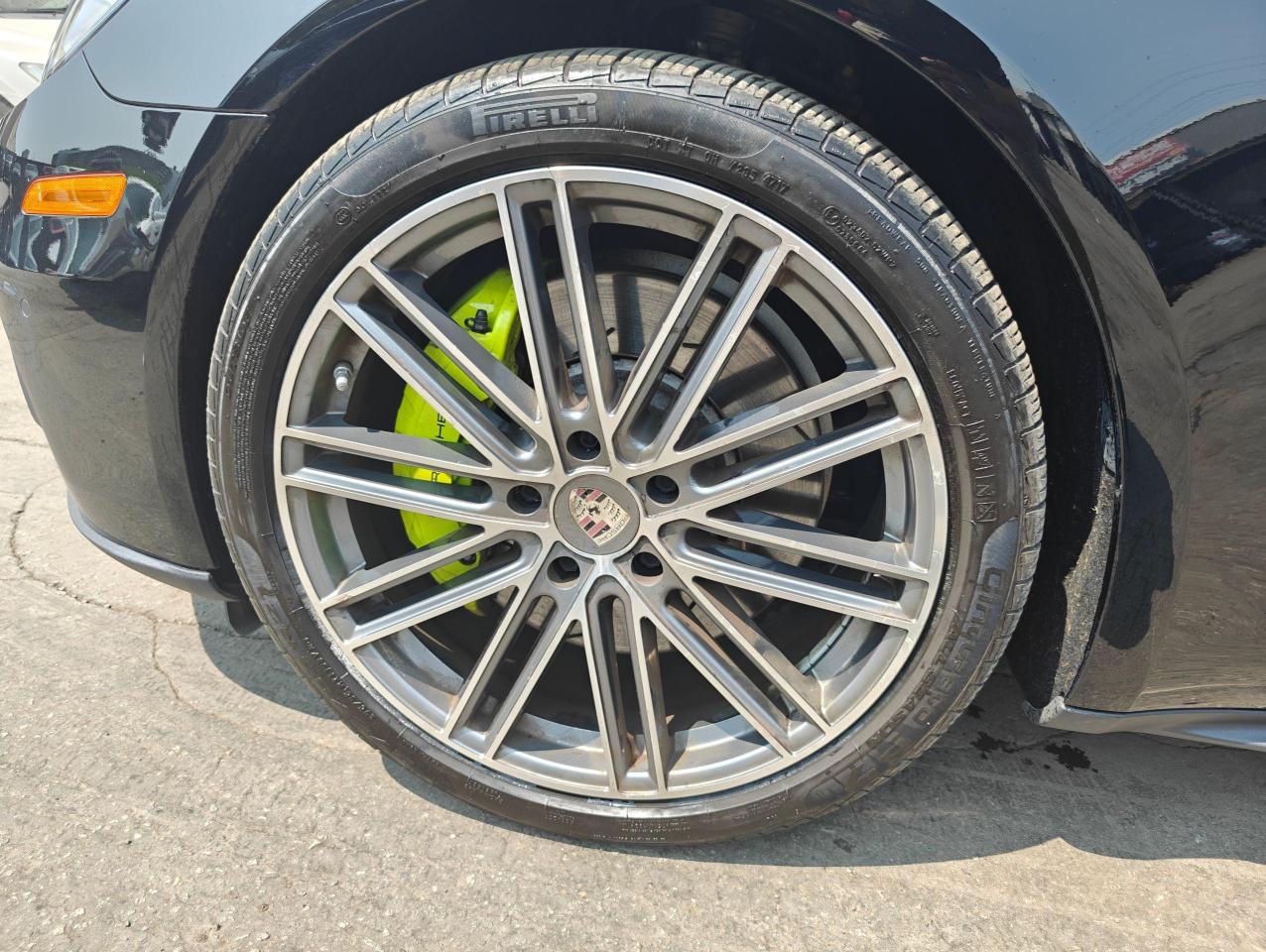 2018 Porsche Panamera 4 E-Hybrid, Fully Loaded, Low Mileage, No Accident - Photo #9