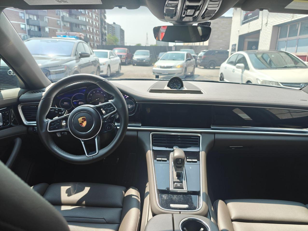 2018 Porsche Panamera 4 E-Hybrid, Fully Loaded, Low Mileage, No Accident - Photo #25