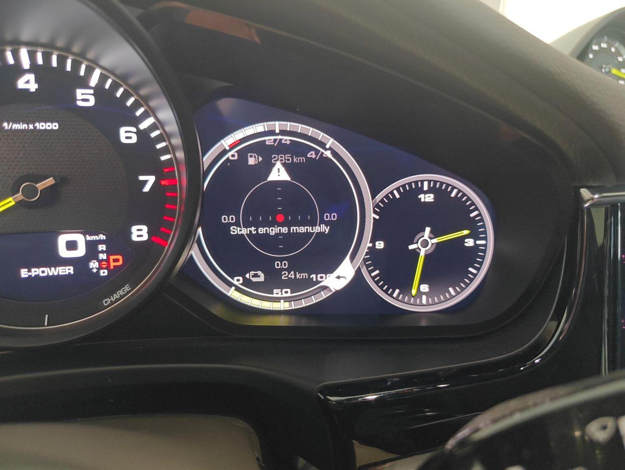 2018 Porsche Panamera 4 E-Hybrid, Fully Loaded, Low Mileage, No Accident - Photo #38