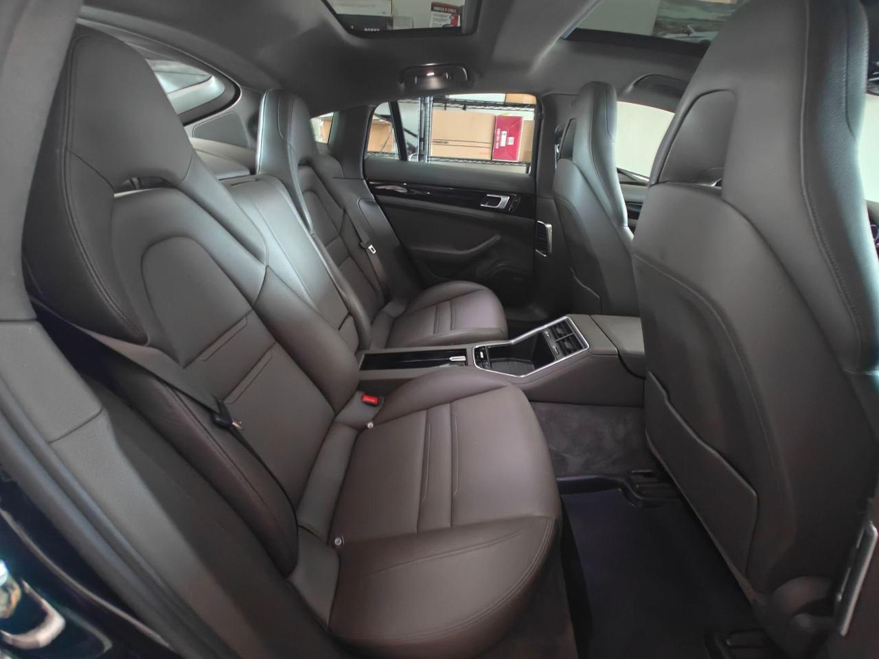2018 Porsche Panamera 4 E-Hybrid, Fully Loaded, Low Mileage, No Accident - Photo #42