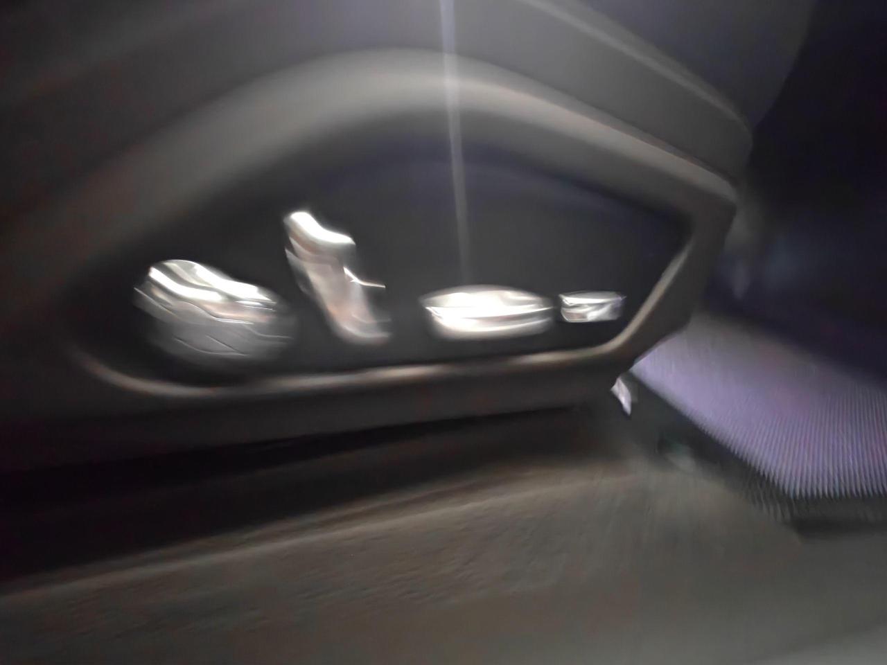 2018 Porsche Panamera 4 E-Hybrid, Fully Loaded, Low Mileage, No Accident - Photo #44
