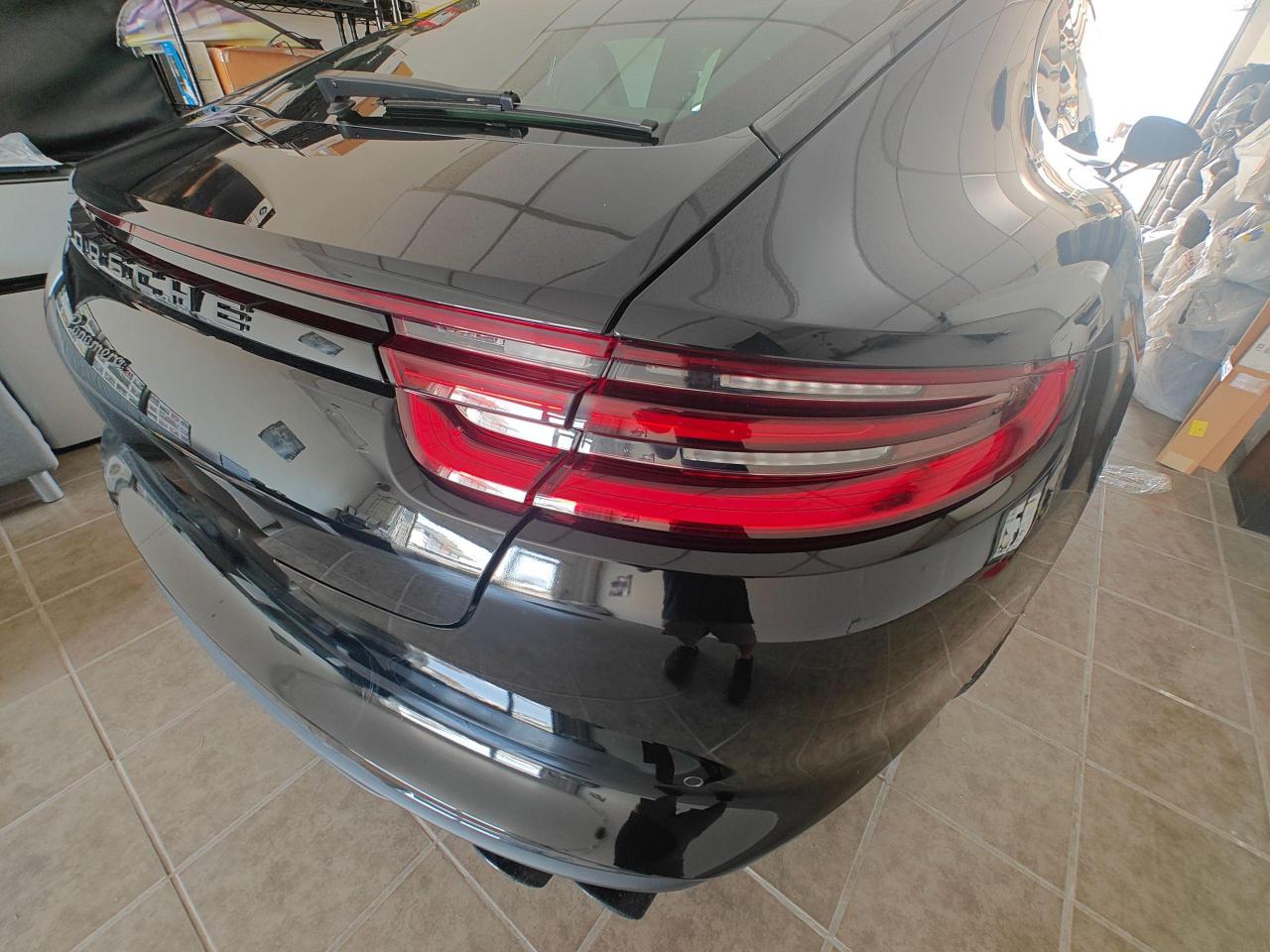 2018 Porsche Panamera 4 E-Hybrid, Fully Loaded, Low Mileage, No Accident - Photo #48