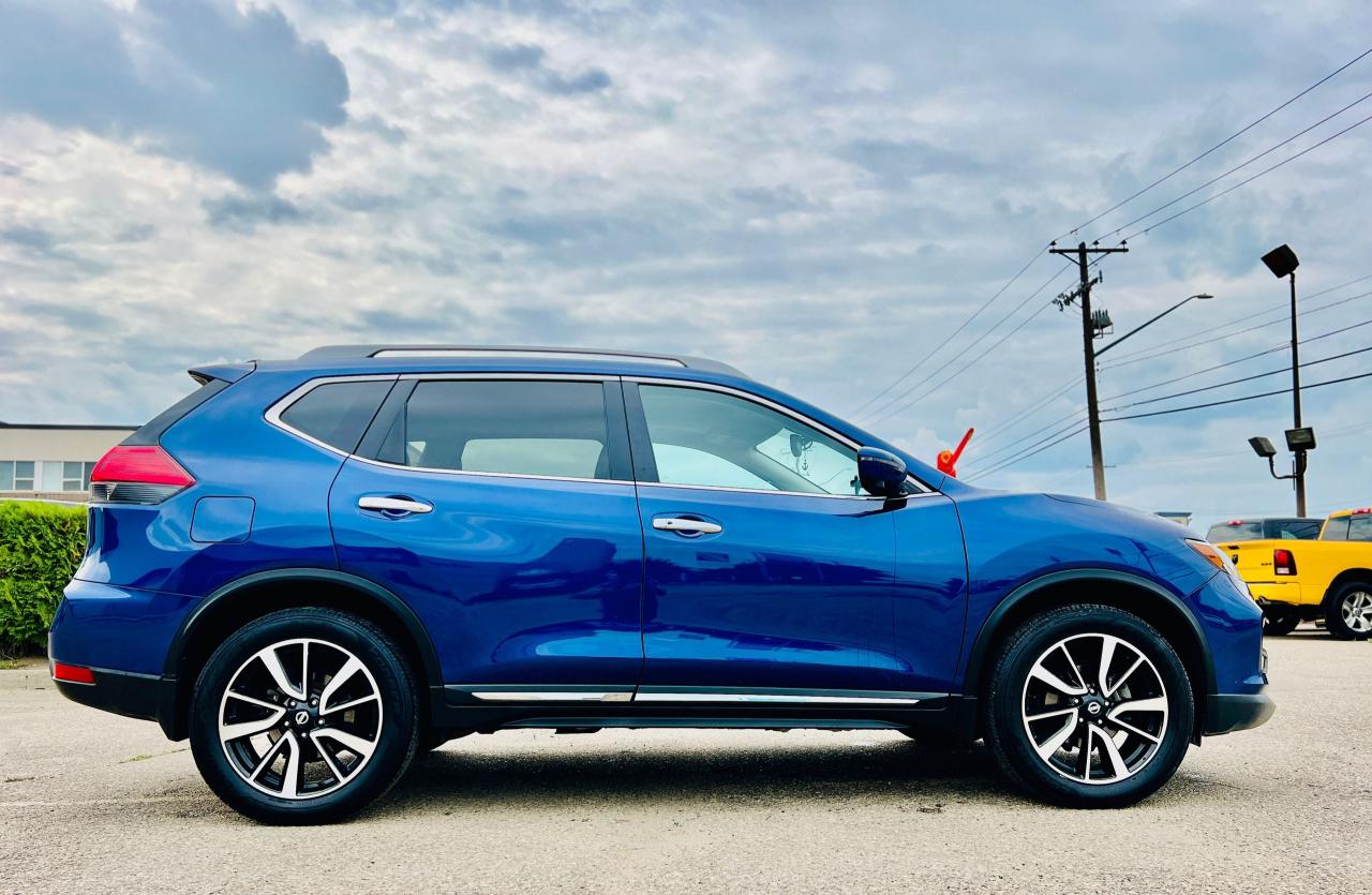 2017 Nissan Rogue SL Platinum - Photo #6