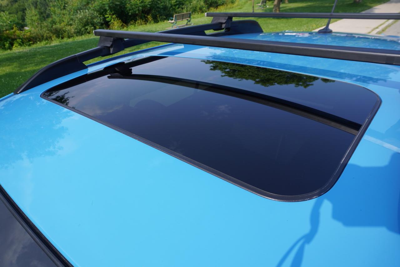 2016 Subaru Crosstrek 1 OWNER / LIMITED + TECH PACKAGE INCLUDES EYESIGHT - Photo #7