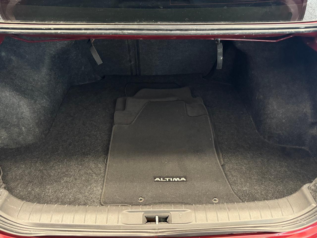 2015 Nissan Altima SV+New Tires+Brakes+Camera+Roof+Tinted+CleanCarfax - Photo #24