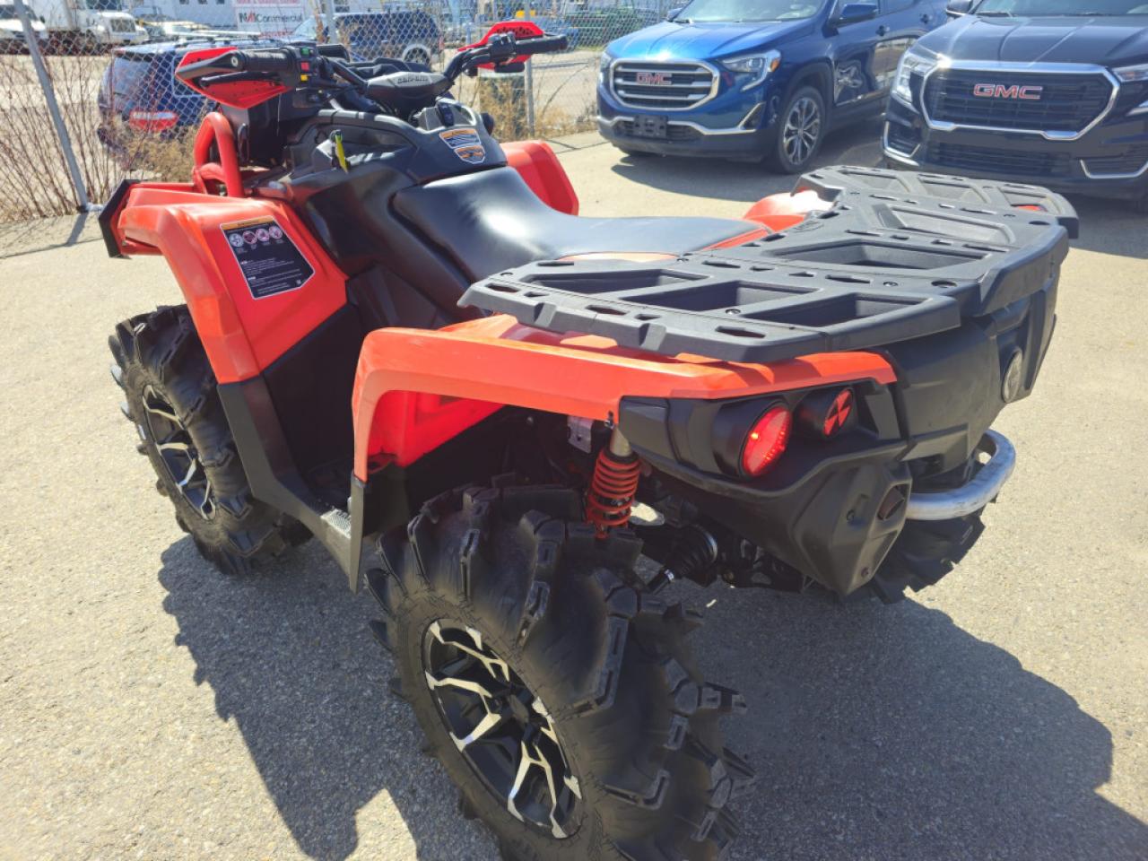 2018 Can-Am Outlander 1000 XT 850 XMR - Photo #6