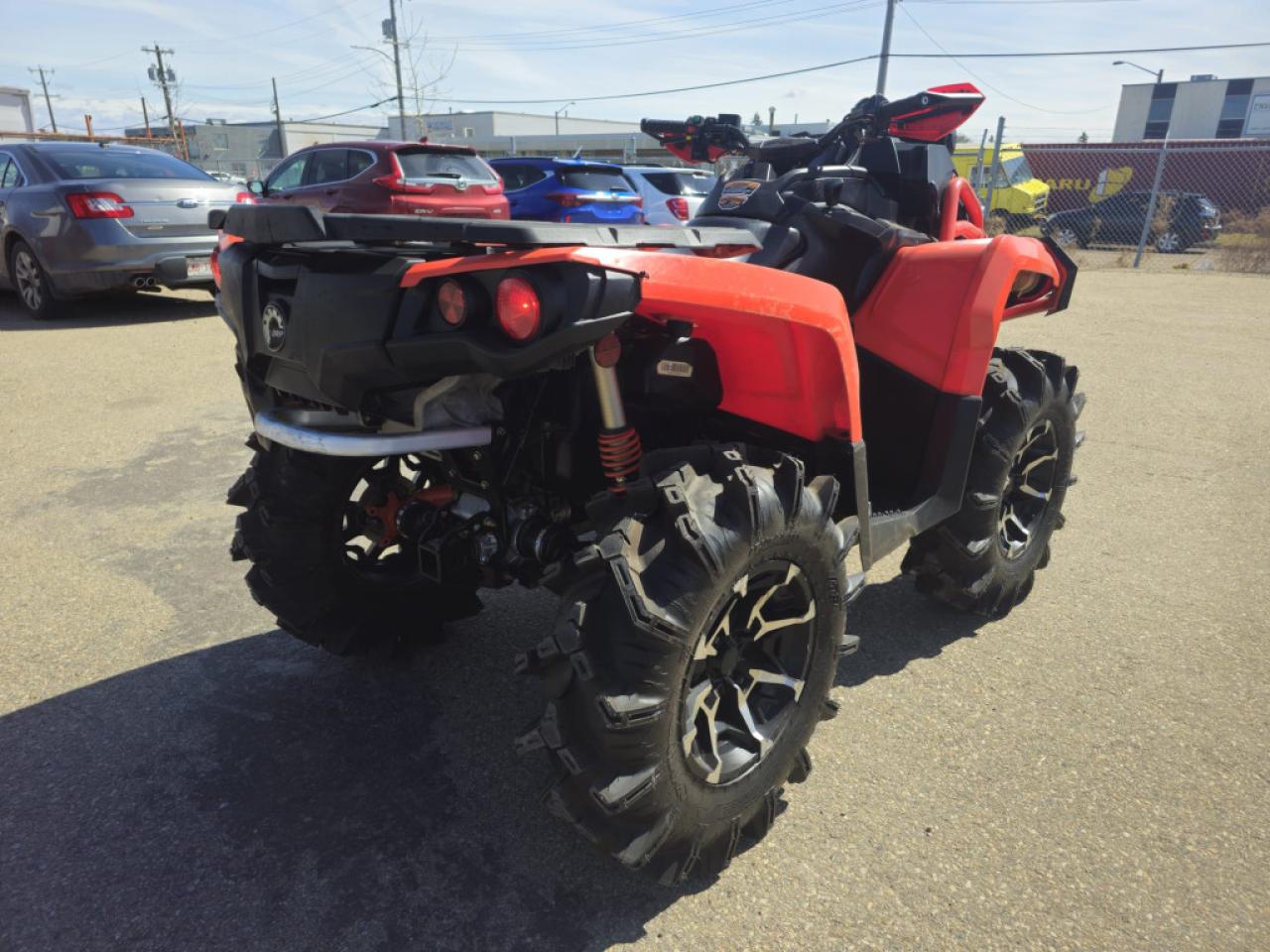 2018 Can-Am Outlander 1000 XT 850 XMR - Photo #8