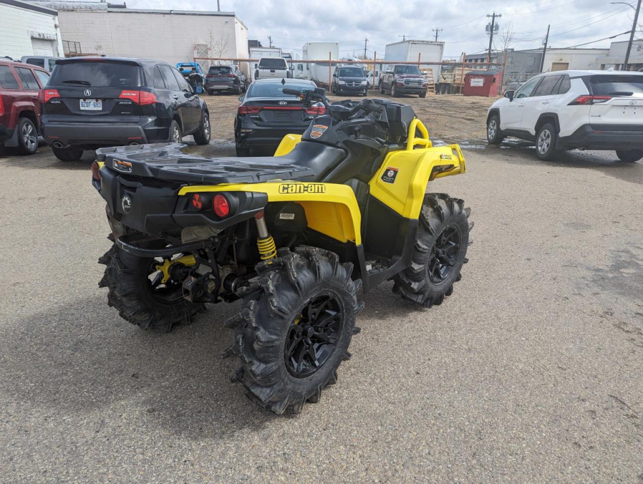 2019 Can-Am Outlander 1000 XT 850 XMR - Photo #4