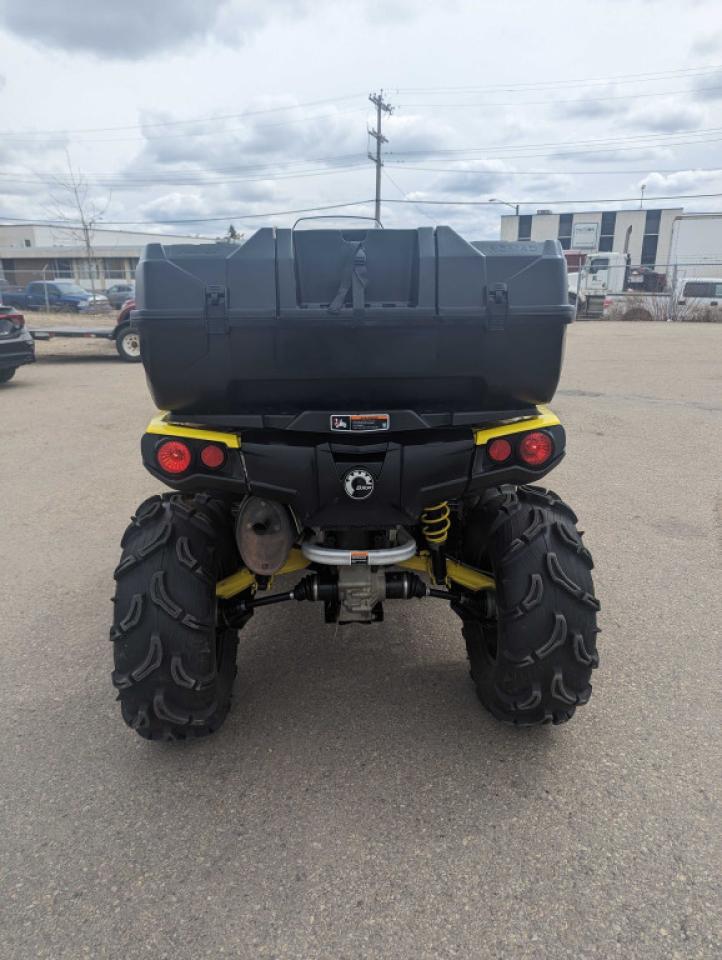 2019 Can-Am Outlander 1000 XT 650 XMR - Photo #4