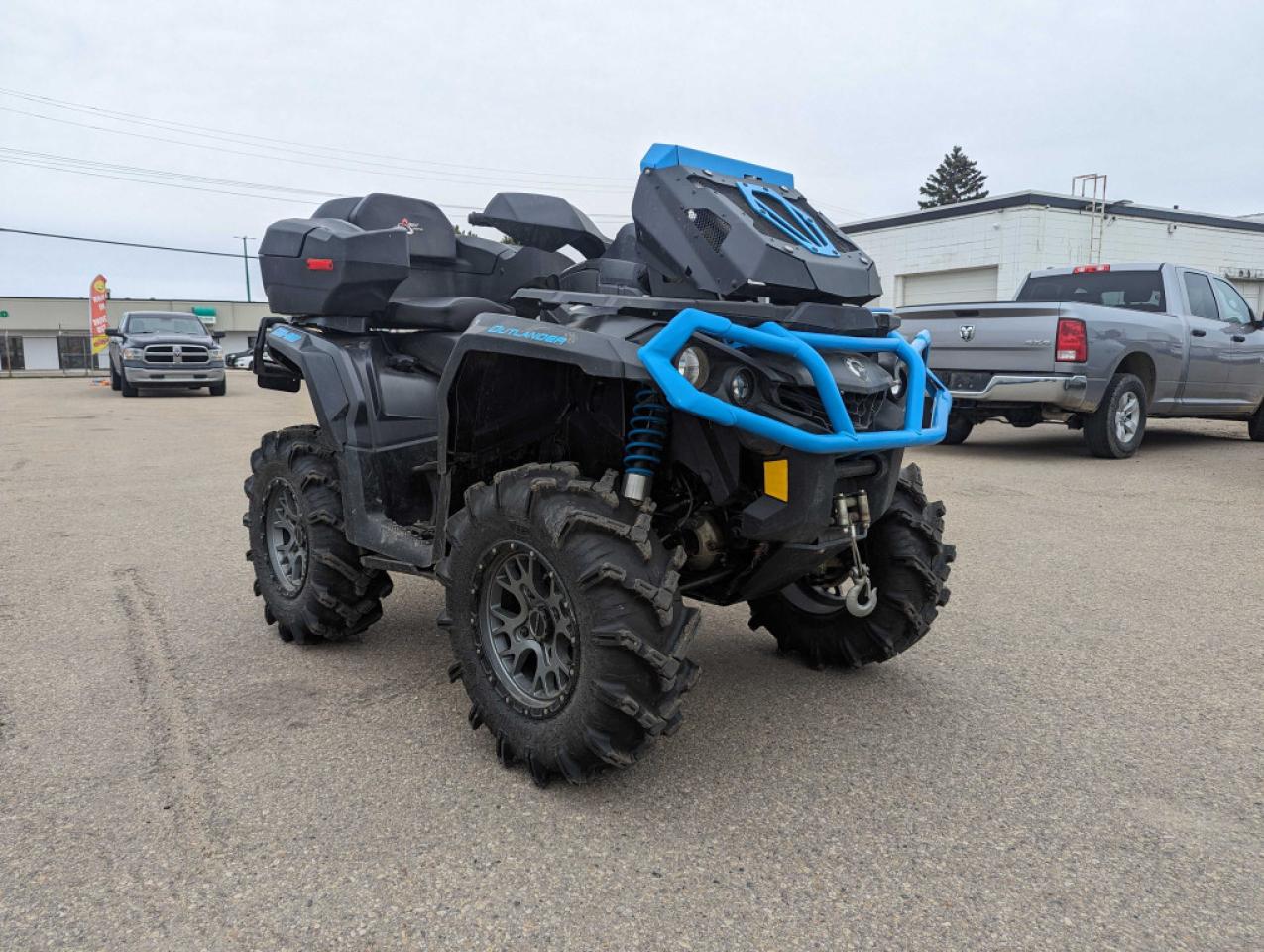 2020 Can-Am Outlander 1000 XT  - Photo #3