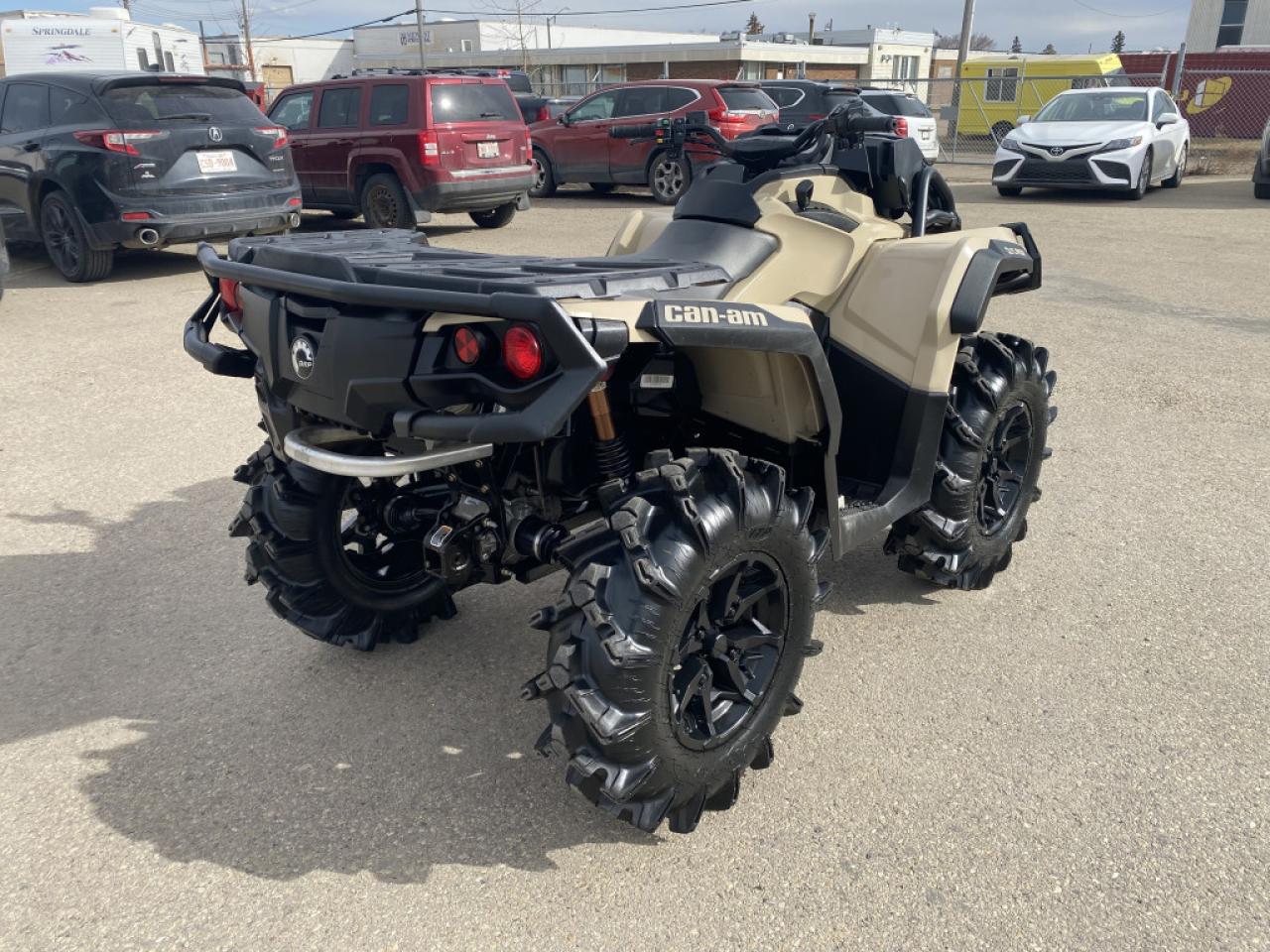 2023 Can-Am Outlander 1000 XT 850 XMR - Photo #4