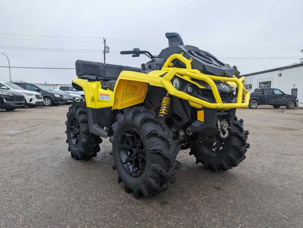 2019 Can-Am Outlander 1000 XT 850 XMR - Photo #2