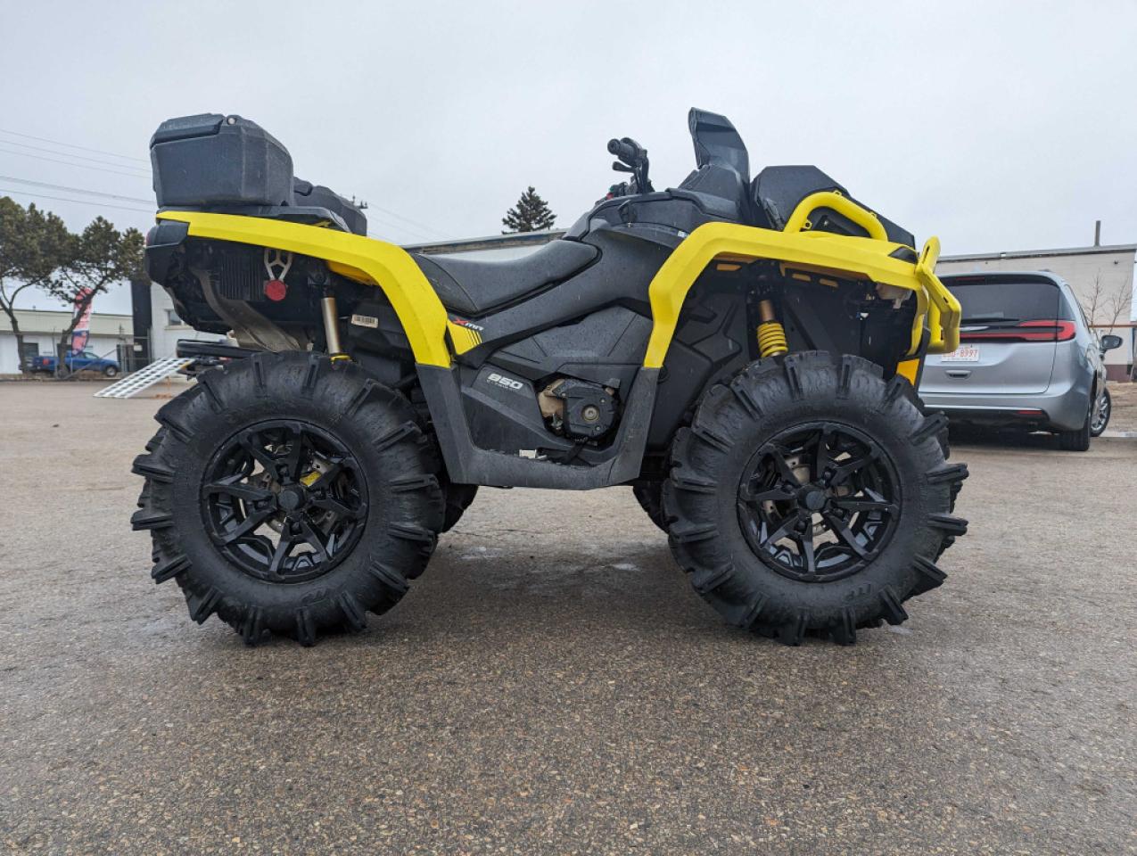 2019 Can-Am Outlander 1000 XT 850 XMR - Photo #7