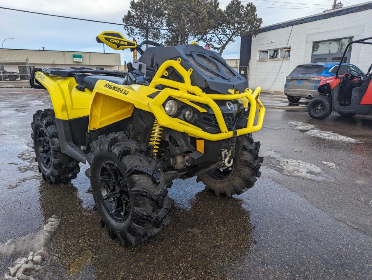 2019 Can-Am Outlander 1000 XT 850 XMR - Photo #3