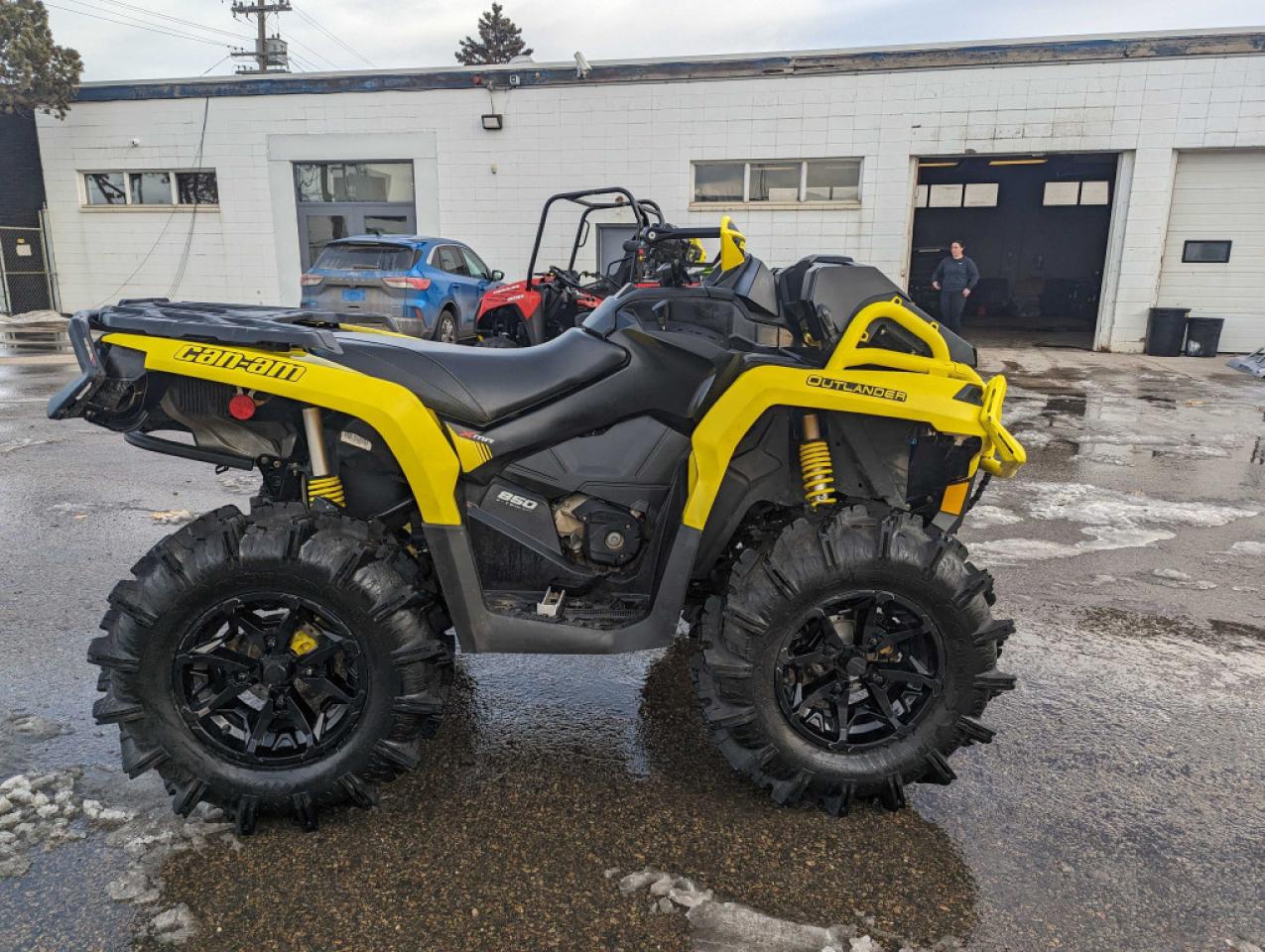 2019 Can-Am Outlander 1000 XT 850 XMR - Photo #4