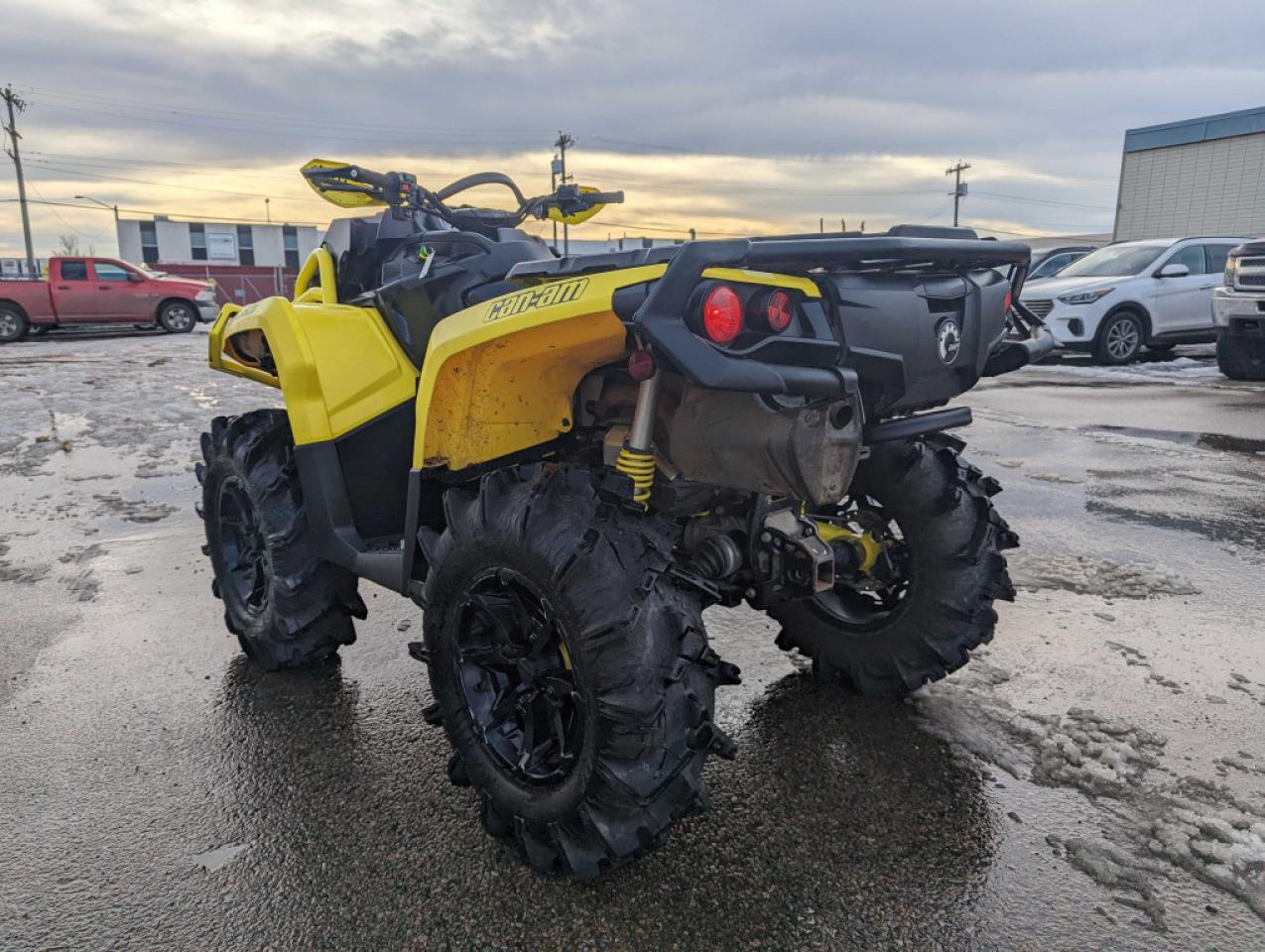 2019 Can-Am Outlander 1000 XT 850 XMR - Photo #7